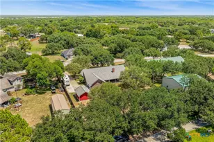 126 Lakeview Dr, Victoria, TX 77905 - Photo 34
