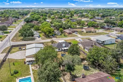 504 Canadian, Victoria, TX 77905 - Photo 32