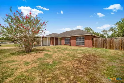 504 Canadian, Victoria, TX 77905 - Photo 2