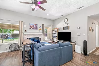 504 Canadian, Victoria, TX 77905 - Photo 6