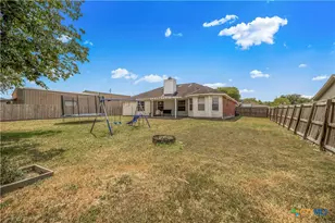 504 Canadian, Victoria, TX 77905 - Photo 28
