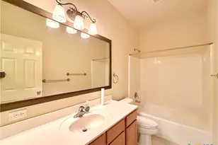106 Heritage Oak Ct, Victoria, TX 77901 - Photo 24