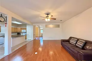 106 Heritage Oak Ct, Victoria, TX 77901 - Photo 6