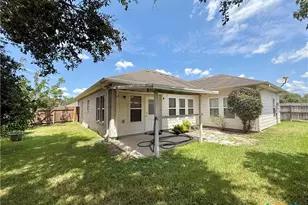 106 Heritage Oak Ct, Victoria, TX 77901 - Photo 32