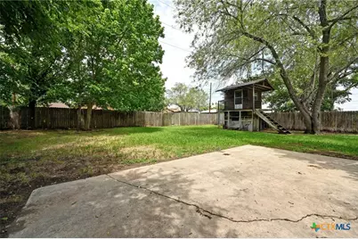 201 Hillcrest Drive, Luling, TX 78648 - Photo 16