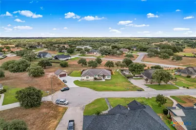 106 Laurel Oak Circle, Cuero, TX 77954 - Photo 24