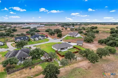 106 Laurel Oak Circle, Cuero, TX 77954 - Photo 28
