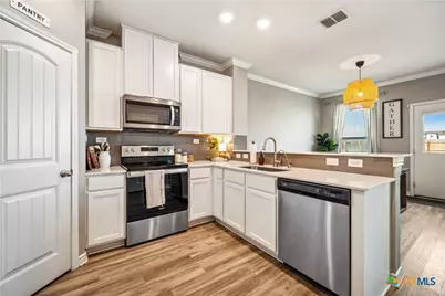 1953 Brook Bend, New Braunfels, TX 78130 - Photo 8