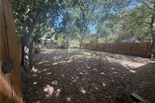 1007 Hackberry St, San Marcos, TX 78666 - Photo 8