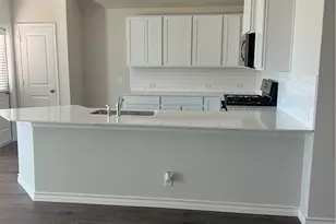 14823 Sabine Loop Rd, San Antonio, TX 78253 - Photo 2