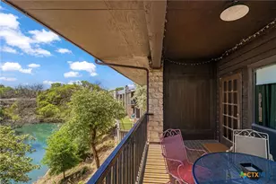 371 W Lincoln St, New Braunfels, TX 78130 - Photo 4