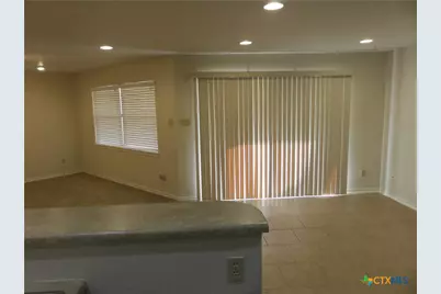 900 Boenig Street, Seguin, TX 78155 - Photo 12
