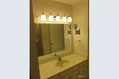 900 Boenig Street, Seguin, TX 78155 - Photo 22