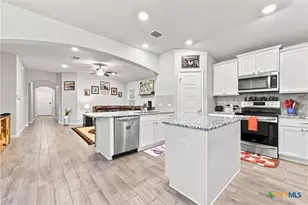 2298 Falcon Way, New Braunfels, TX 78130 - Photo 8