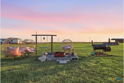 842 Wischkaemper Road, Victoria, TX 77905 - Photo 16