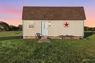 842 Wischkaemper Rd, Victoria, TX 77905 - Photo 12