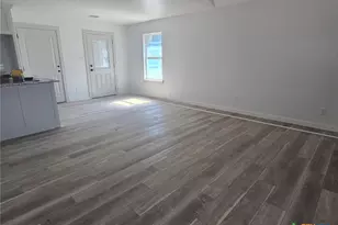 504 N 14th St, Gatesville, TX 76528 - Photo 2