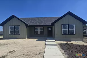 504 N 14th St, Gatesville, TX 76528 - Photo 1