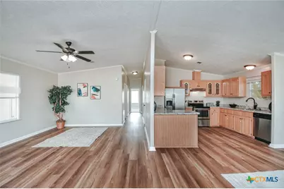 807 E Mesquite Lane, Victoria, TX 77901 - Photo 4