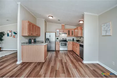 807 E Mesquite Lane, Victoria, TX 77901 - Photo 10