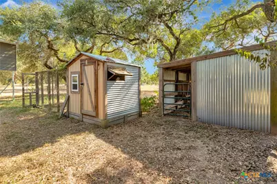 1079 Private Road 1051, Hallettsville, TX 77964 - Photo 24