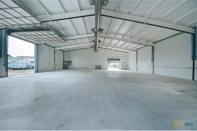 13102 N Navarro, Victoria, TX 77904 - Photo 24