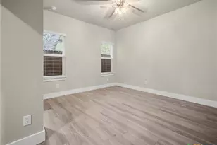 5338 Howard St, San Antonio, TX 78212 - Photo 14
