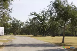810 Fm 470, Bandera, TX 78003 - Photo 36