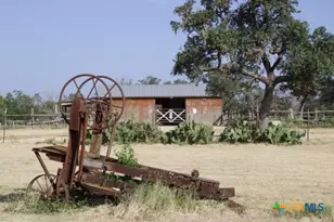 810 Fm 470, Bandera, TX 78003 - Photo 28