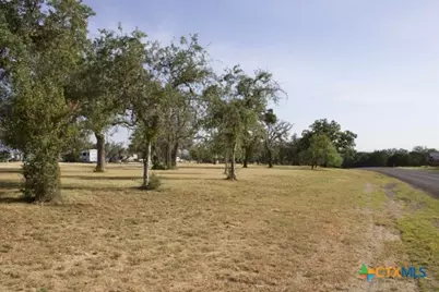 810 Fm 470, Bandera, TX 78003 - Photo 32