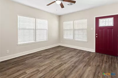 1903 E North Street, Victoria, TX 77901 - Photo 4