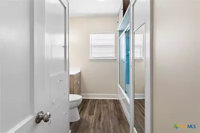 1903 E North Street, Victoria, TX 77901 - Photo 18