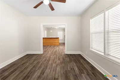1903 E North Street, Victoria, TX 77901 - Photo 6