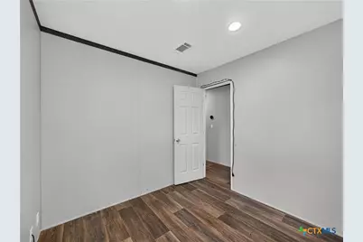 209 Sandy Oaks Drive, Seguin, TX 78155 - Photo 20