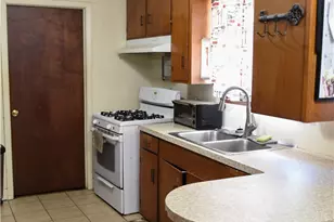 3308 Avondale St, Victoria, TX 77901 - Photo 6