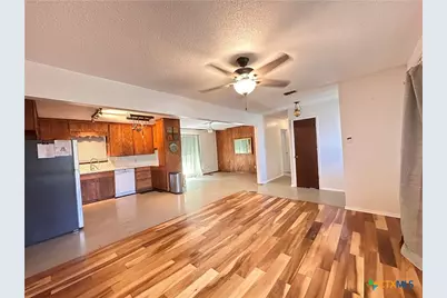 1409 Prospect Street, San Marcos, TX 78666 - Photo 2