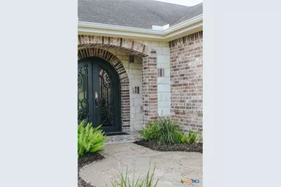 108 Ontario Street, Victoria, TX 77905 - Photo 6