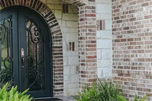 108 Ontario St, Victoria, TX 77905 - Photo 6