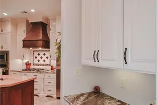 108 Ontario St, Victoria, TX 77905 - Photo 12