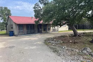 551 Ramblewood Dr, Canyon Lake, TX 78133 - Photo 1