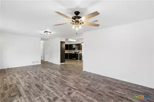 1400 Magnolia St, Belton, TX 76513 - Photo 6