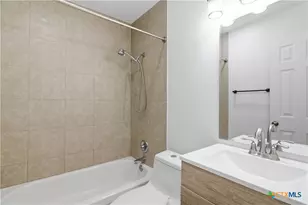 1400 Magnolia St, Belton, TX 76513 - Photo 14