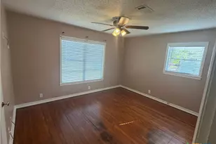 1801 E Walnut Ave, Victoria, TX 77901 - Photo 8