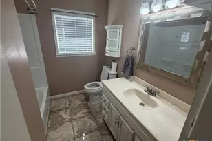 1801 E Walnut Ave, Victoria, TX 77901 - Photo 6