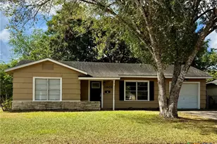 1801 E Walnut Ave, Victoria, TX 77901 - Photo 1