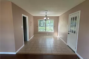 1801 E Walnut Ave, Victoria, TX 77901 - Photo 2