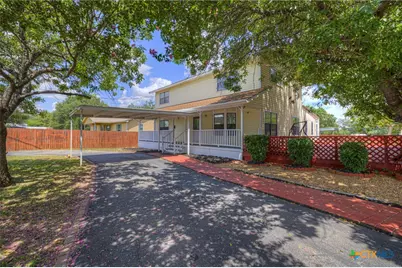 580 E Zipp Road, New Braunfels, TX 78130 - Photo 4