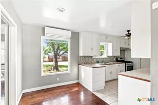 2514 Cardinal St, Victoria, TX 77901 - Photo 8