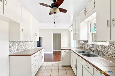2514 Cardinal Street, Victoria, TX 77901 - Photo 10
