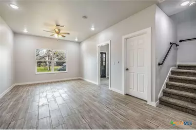 600 Kimbro Street, Taylor, TX 76574 - Photo 4